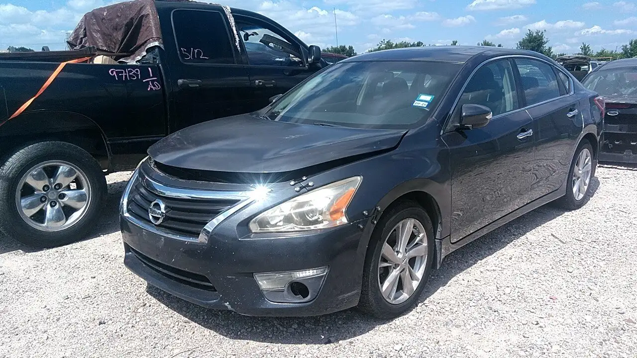 Photo of 2013 Nissan Altima