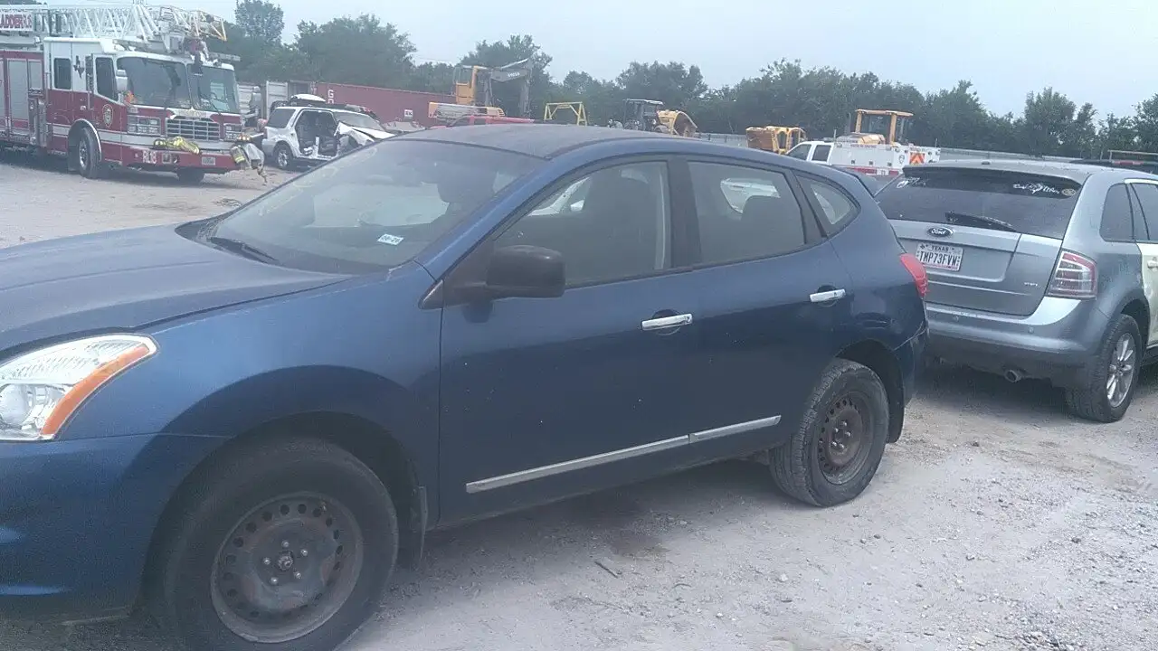 Photo of 2011 Nissan Rogue