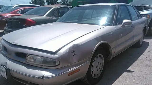 Photo of 1999 Oldsmobile 88