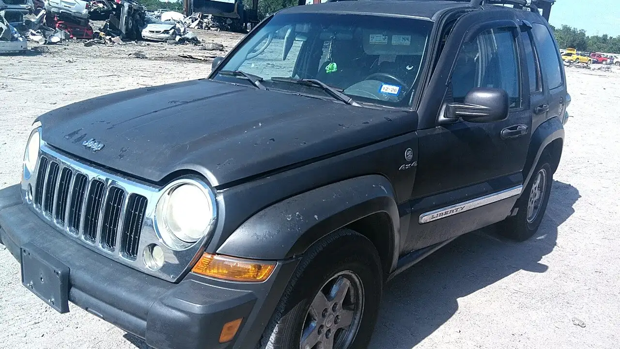 Photo of 2005 Jeep Liberty