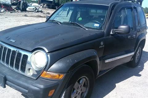 Photo of 2005 Jeep Liberty