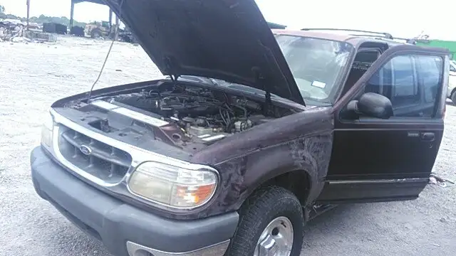 Photo of 1999 Ford Explorer