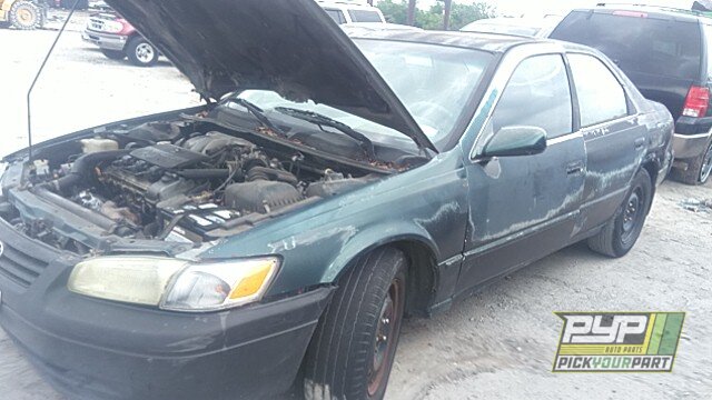 Photo of 1998 Toyota Camry