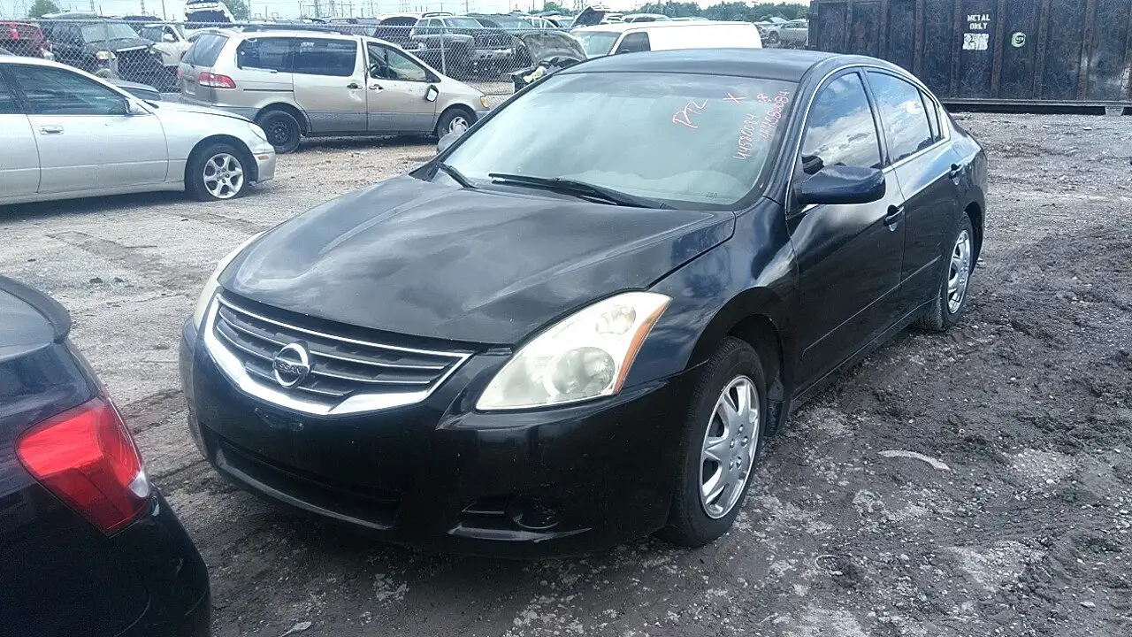 Photo of 2011 Nissan Altima