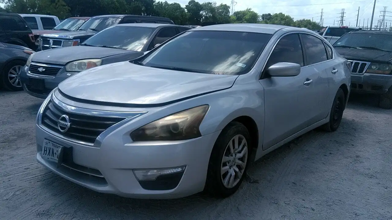 Photo of 2015 Nissan Altima