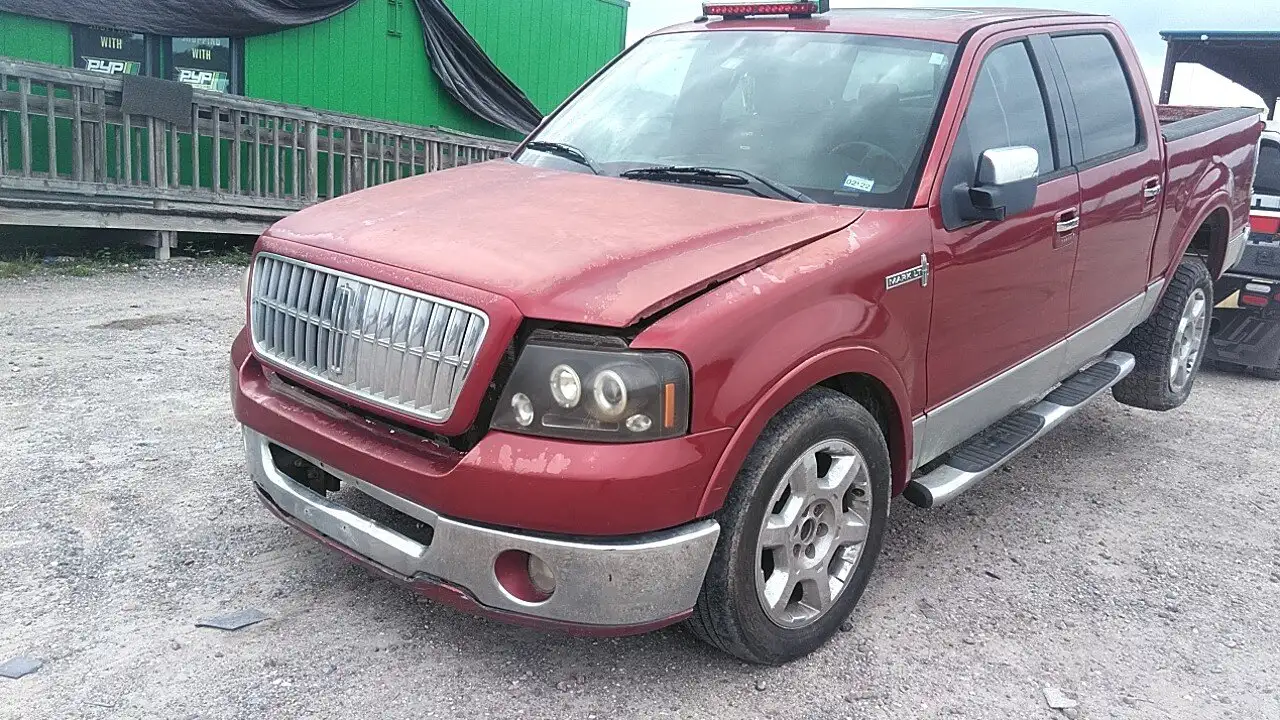 Photo of 2008 Lincoln Mark Lt