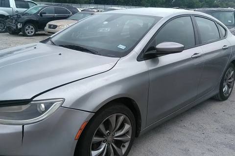 Photo of 2015 Chrysler 200