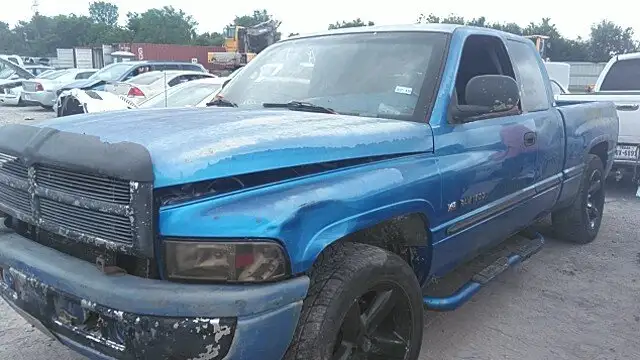 Photo of 1999 Dodge Ram 1500