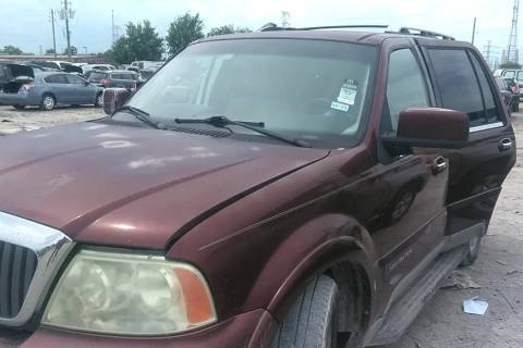 Photo of 2003 Lincoln Navigator