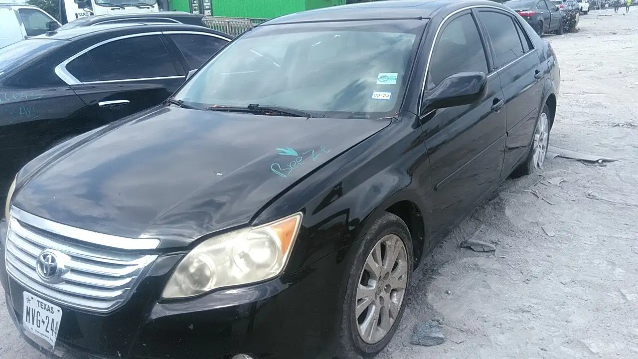 Photo of 2008 Toyota Avalon