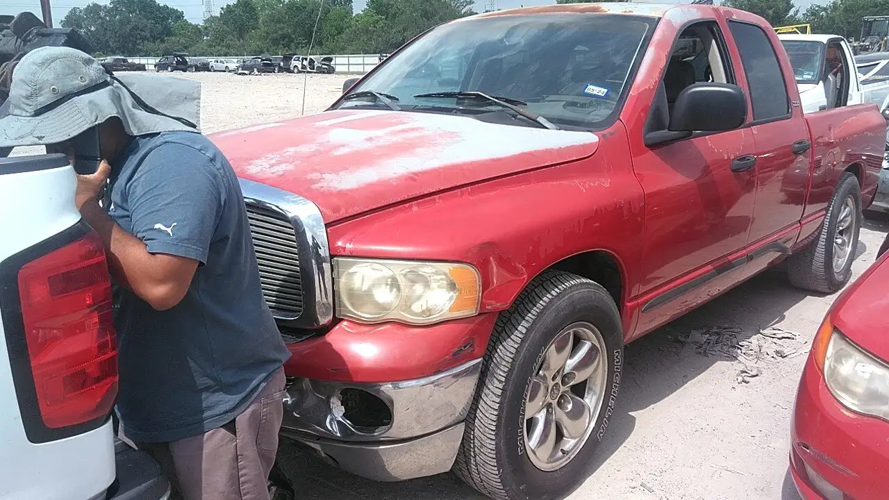 Photo of 2002 Dodge Ram 1500