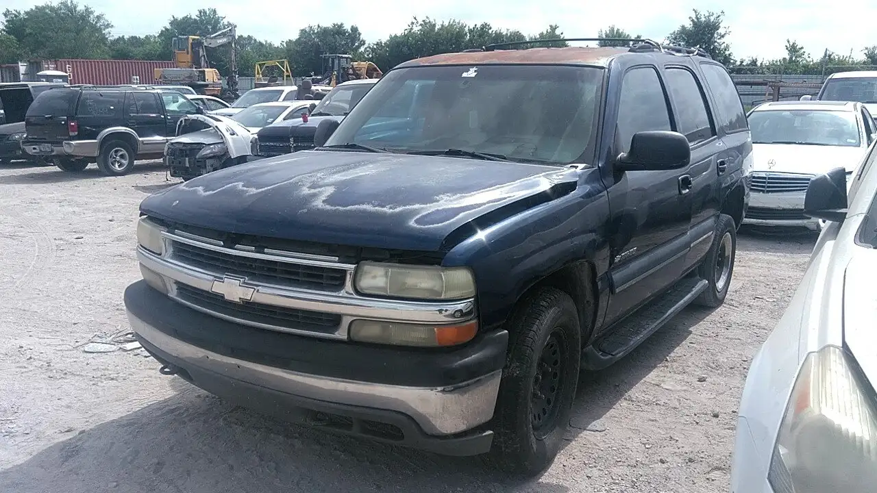 Photo of 2002 Chevrolet Tahoe