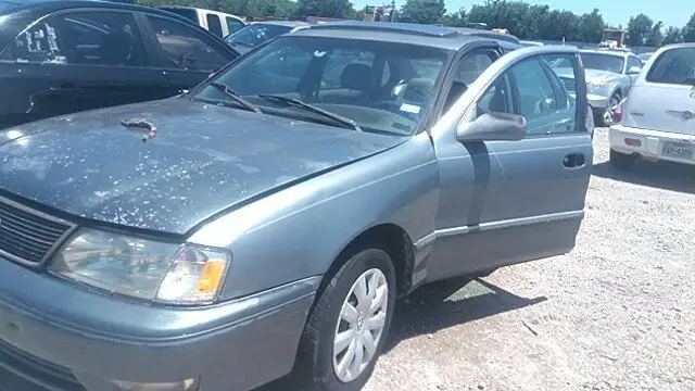 Photo of 1999 Toyota Avalon