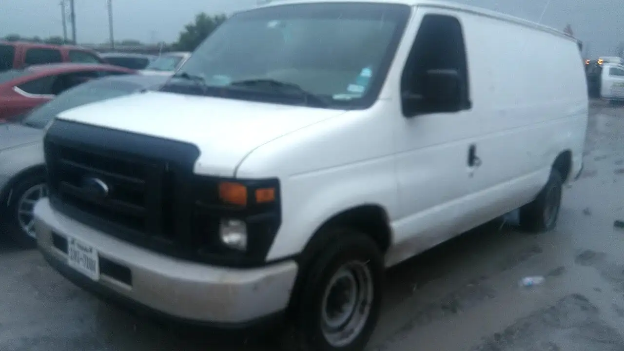 Photo of 2011 Ford E-250