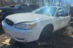 Photo of 2006 Ford Taurus