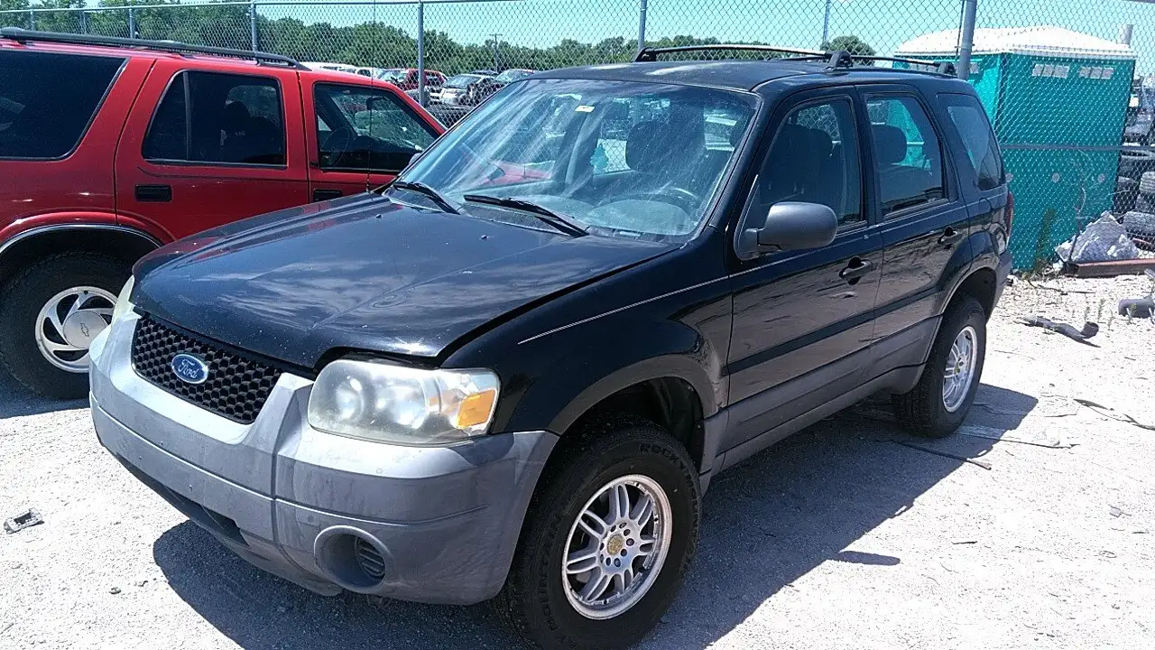 Photo of 2005 Ford Escape