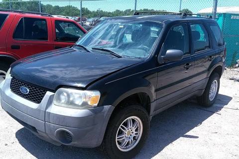 Photo of 2005 Ford Escape