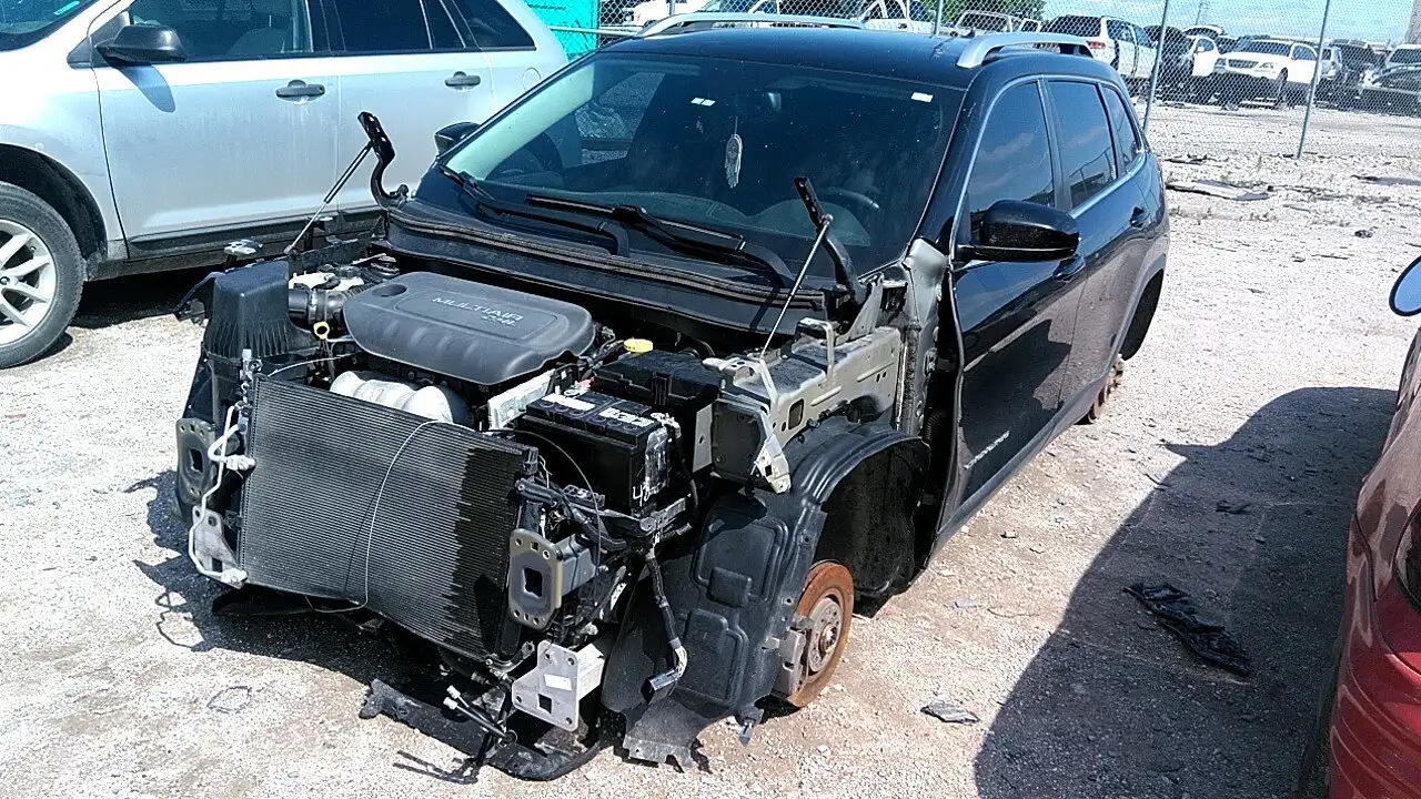 Photo of 2015 Jeep Cherokee