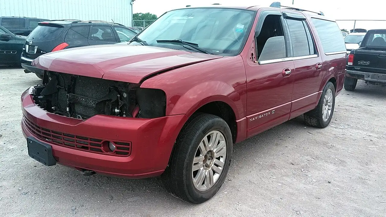 Photo of 2013 Lincoln Navigator