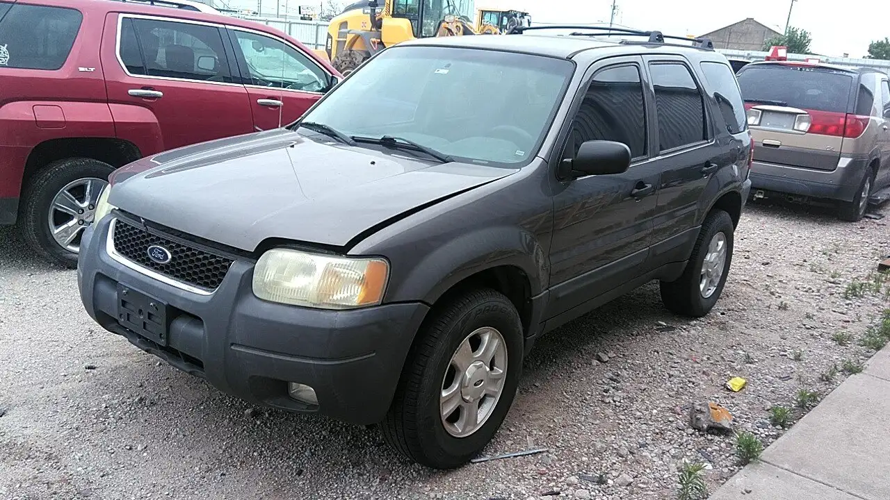 Photo of 2004 Ford Escape