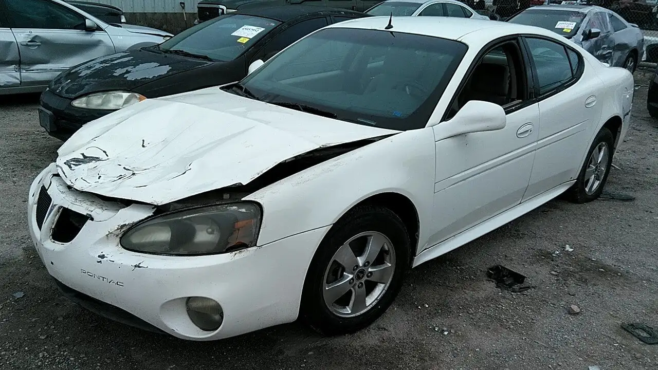Photo of 2005 Pontiac Grand Prix