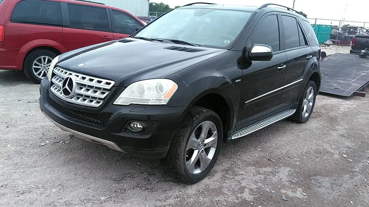 Photo of 2009 Mercedes-Benz Ml320