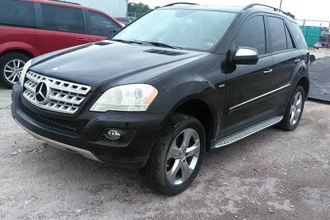 Photo of 2009 Mercedes-Benz Ml320