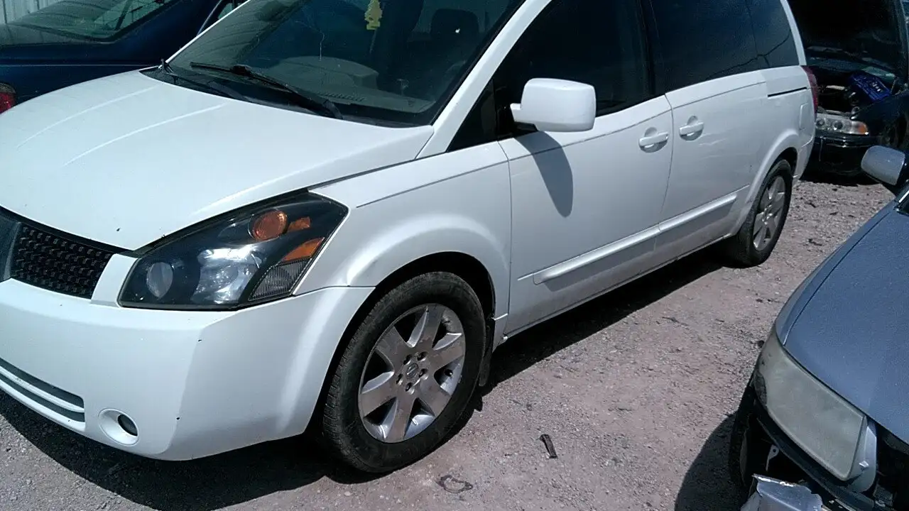Photo of 2004 Nissan Quest