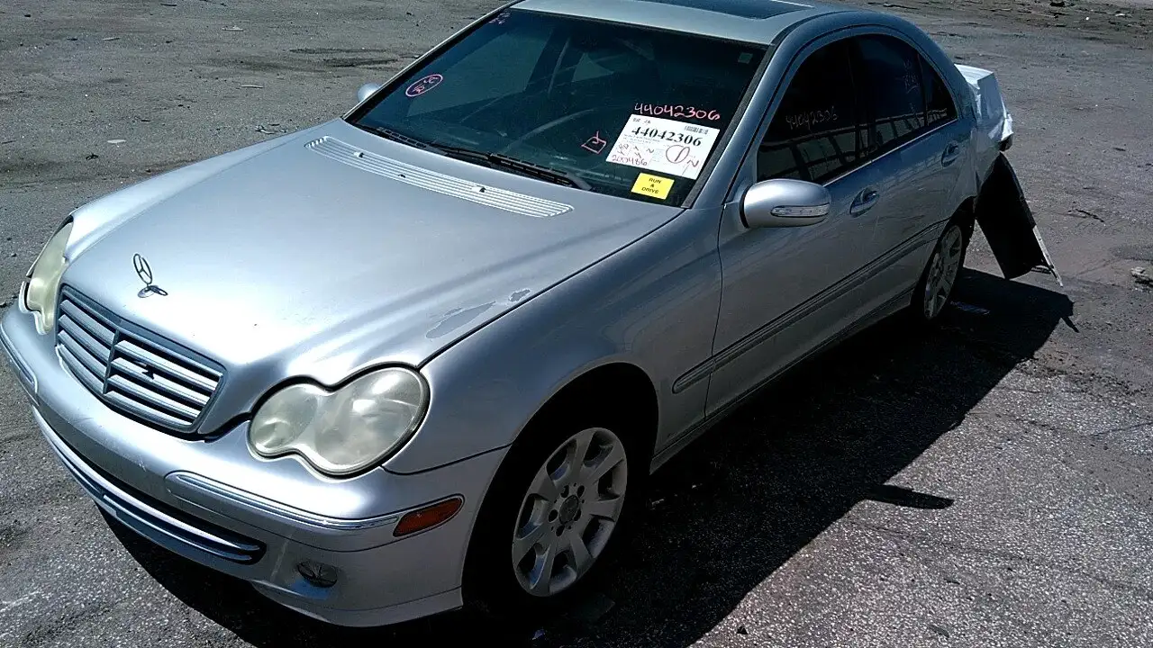 Photo of 2005 Mercedes-Benz C240