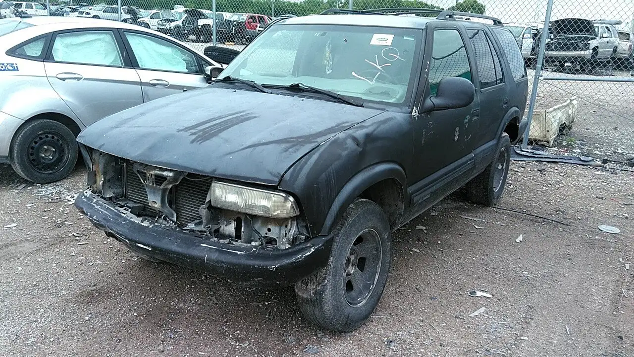 Photo of 2002 Chevrolet Blazer