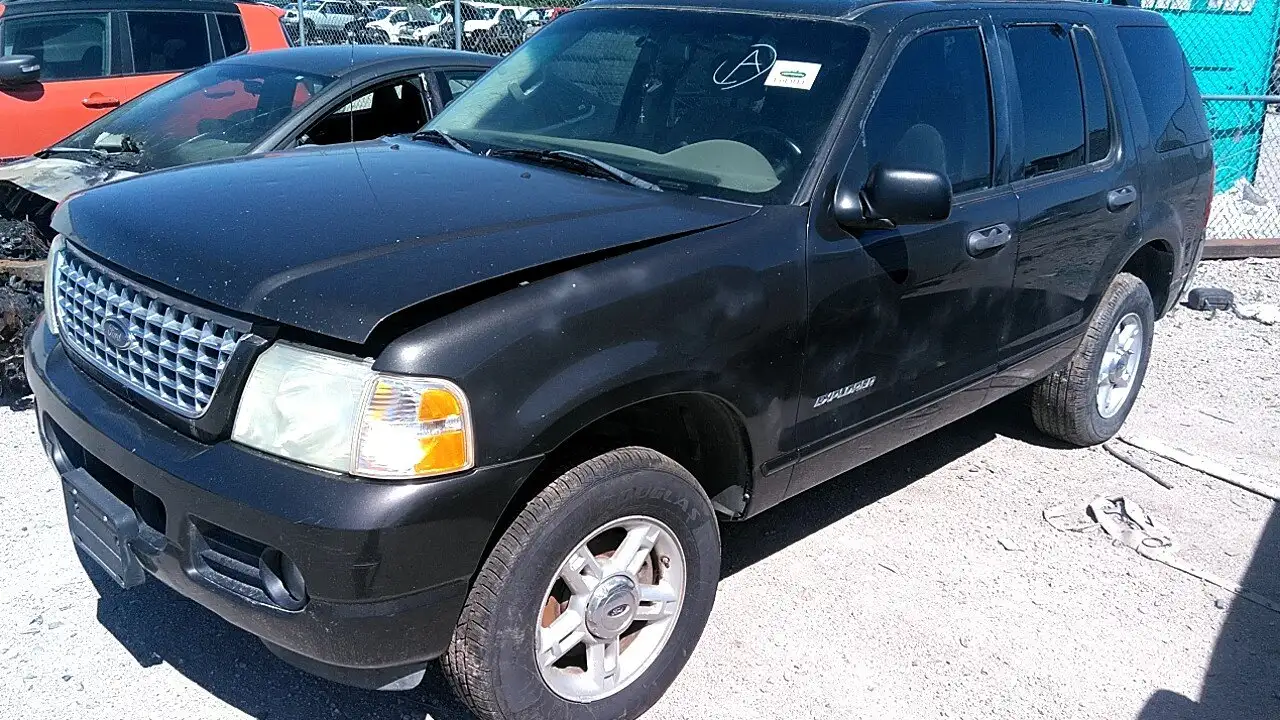 Photo of 2005 Ford Explorer
