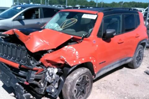 Photo of 2016 Jeep Renegade