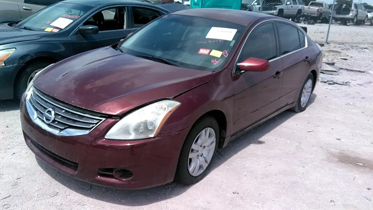 Photo of 2011 Nissan Altima