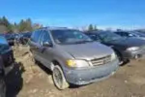 Photo of 2003 Toyota Sienna