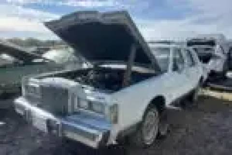 Photo of 1988 Lincoln Town Car
