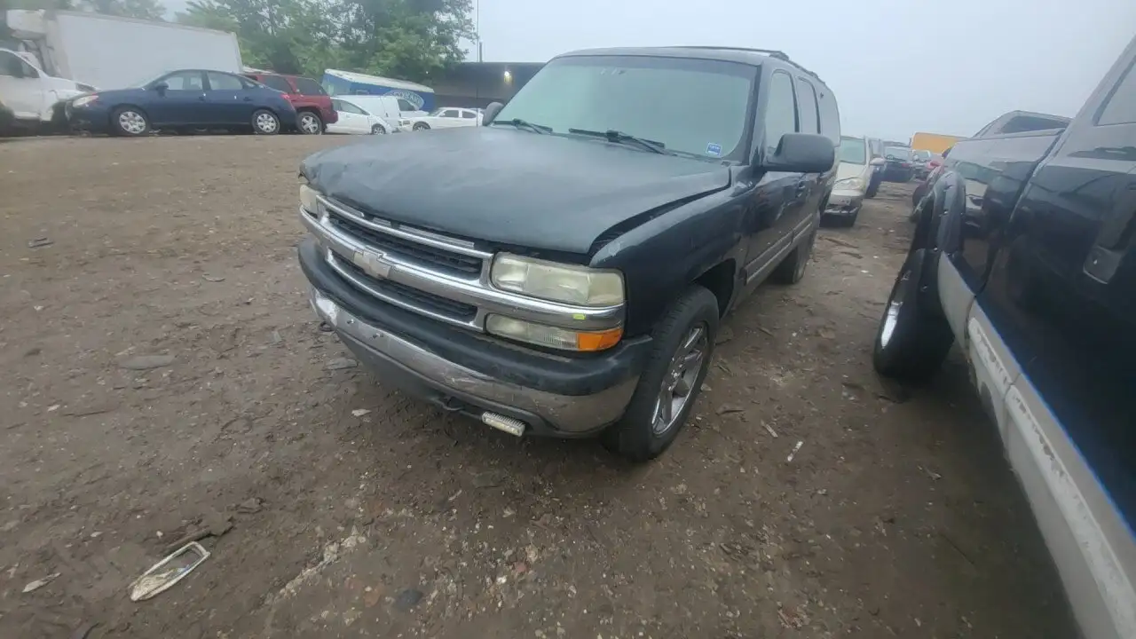 Photo of 2005 Chevrolet Suburban 1500