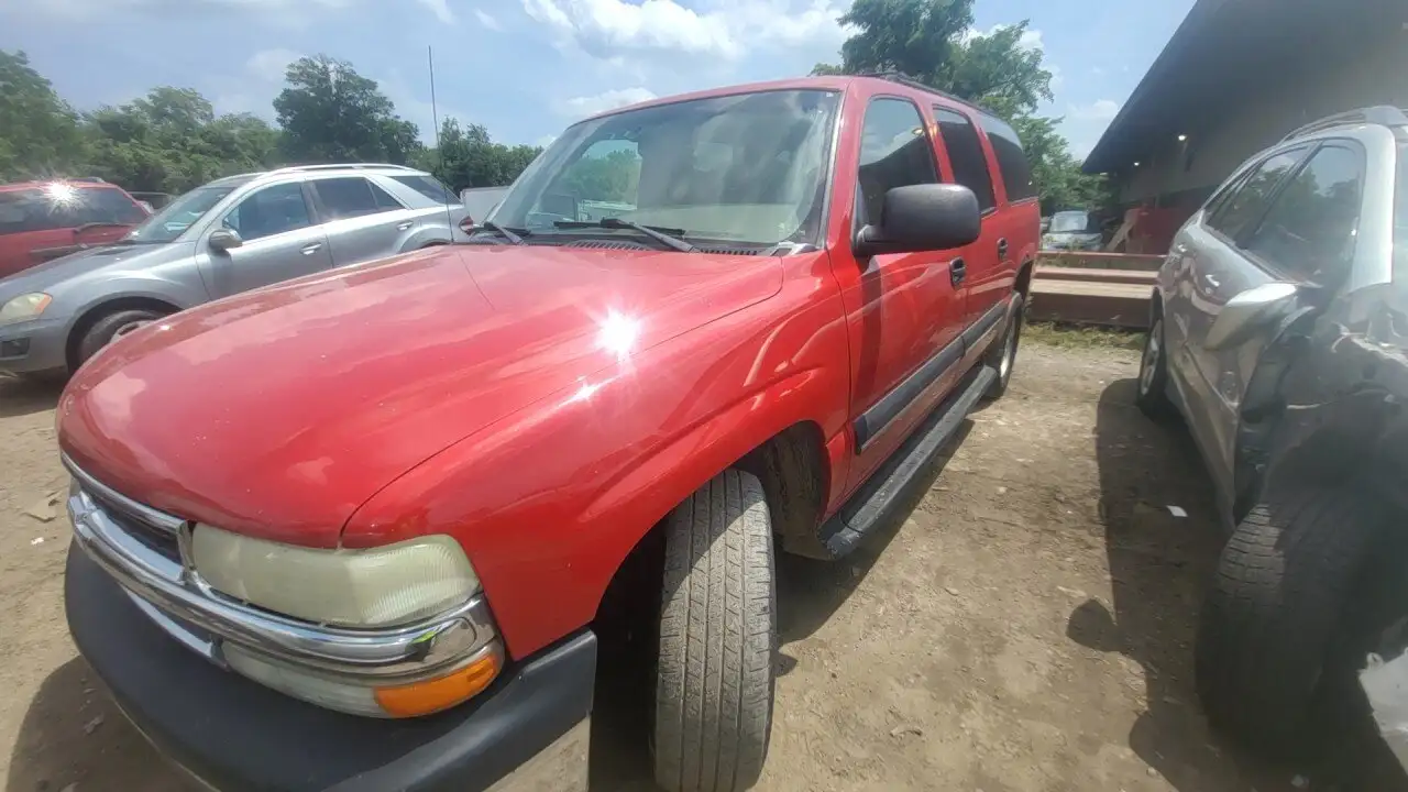 Photo of 2002 Chevrolet Suburban 1500