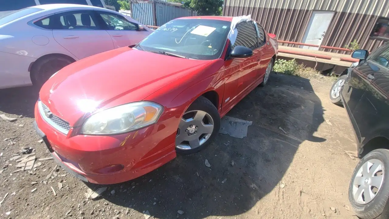 Photo of 2006 Chevrolet Monte Carlo