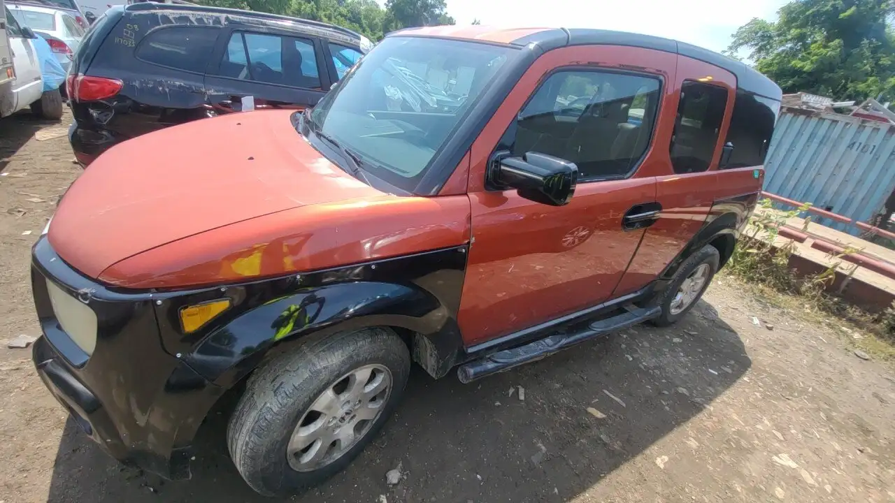 Photo of 2004 Honda Element