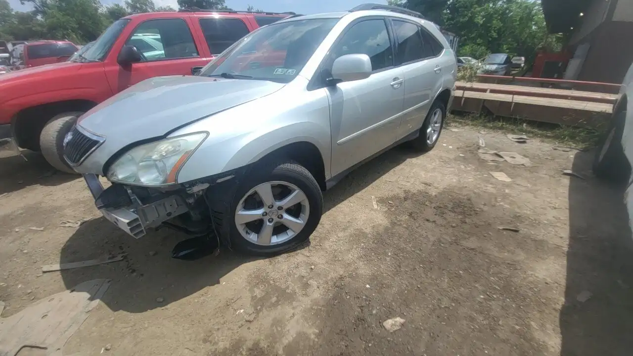 Photo of 2004 Lexus Rx330