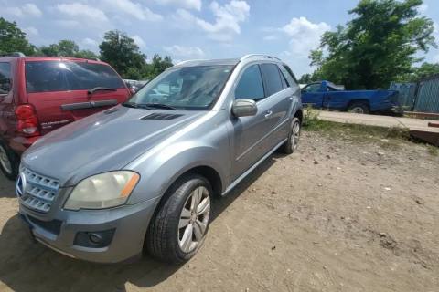 Photo of 2010 Mercedes-Benz Ml350