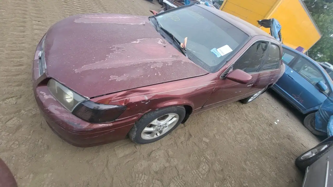 Photo of 2000 Toyota Camry