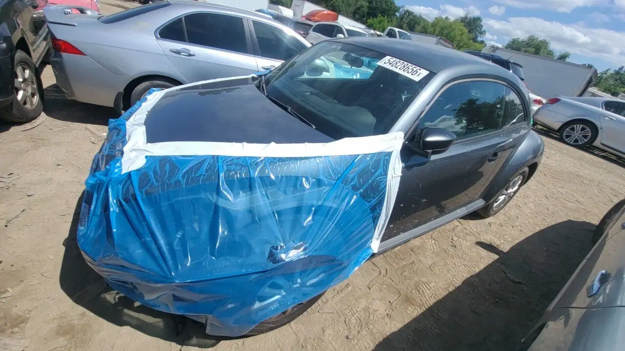 Photo of 2012 Volkswagen Beetle