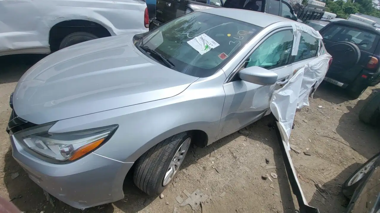 Photo of 2016 Nissan Altima