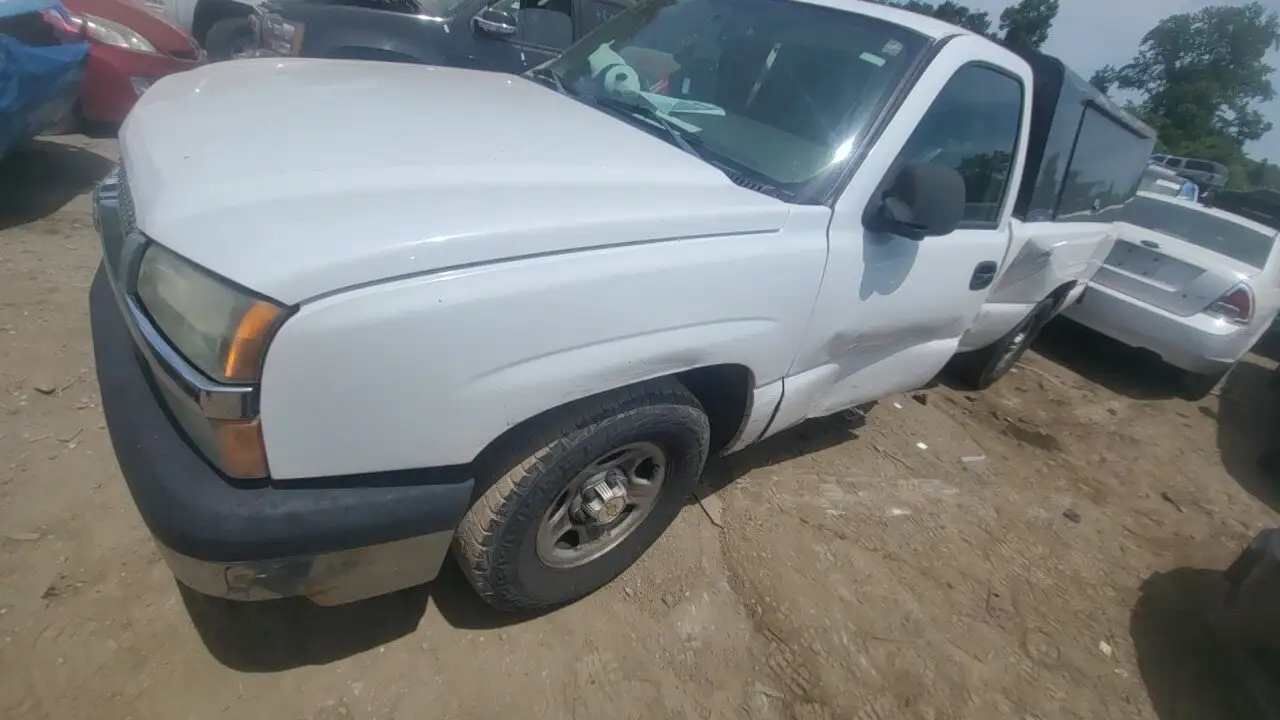 Photo of 2004 Chevrolet Silverado 1500