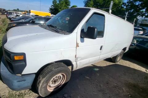 Photo of 2011 Ford E-250
