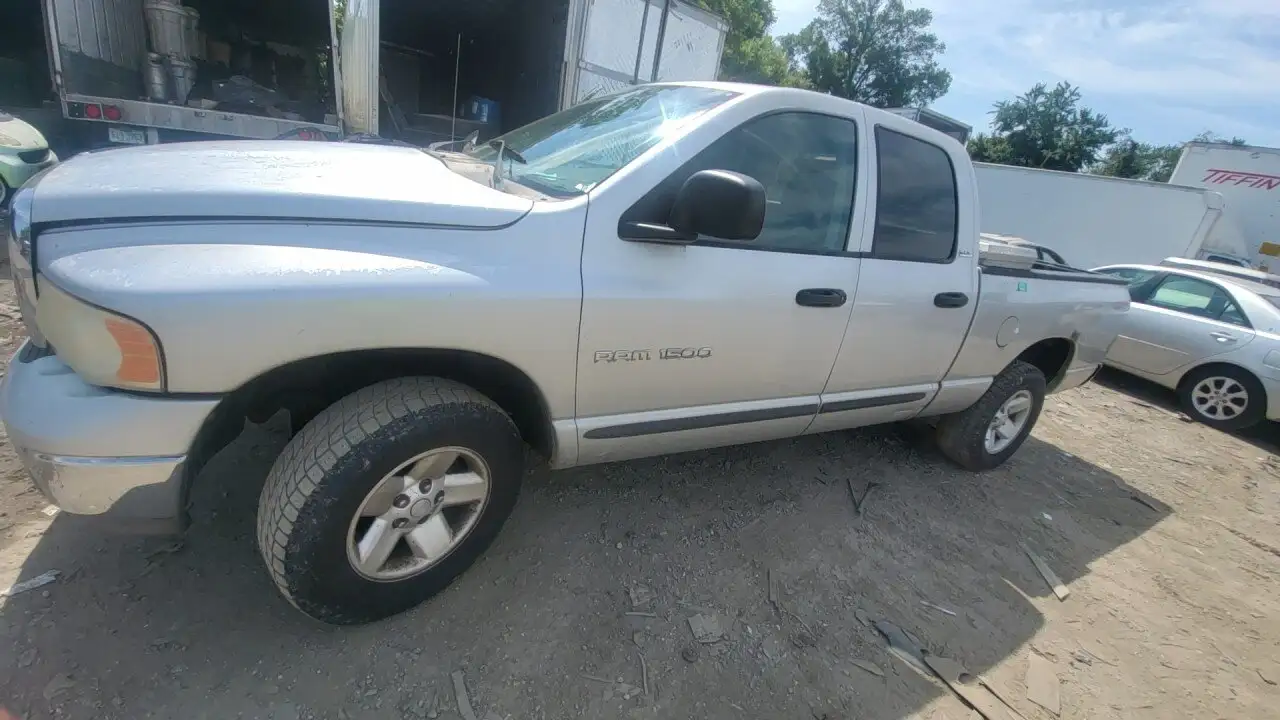 Photo of 2002 Dodge Ram 1500