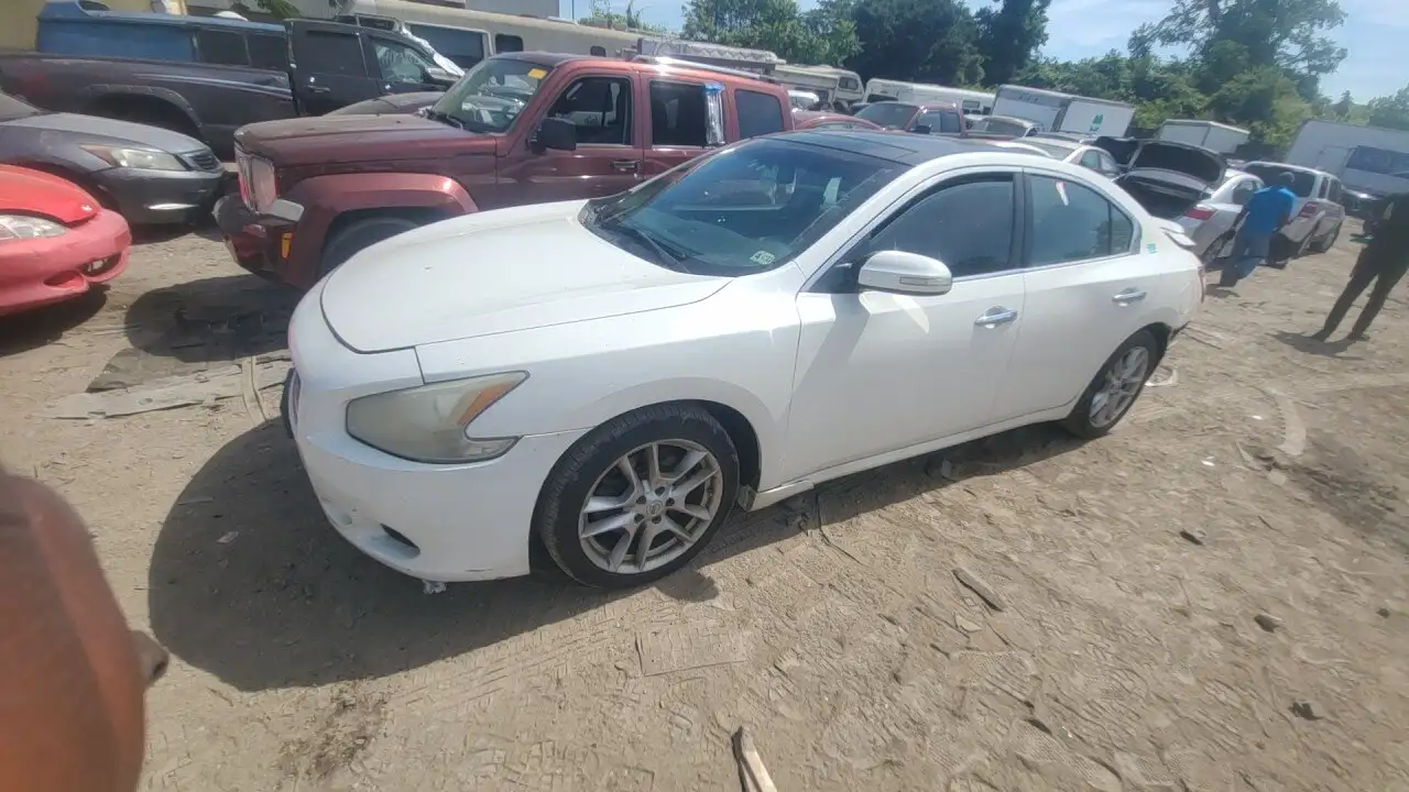 Photo of 2010 Nissan Maxima