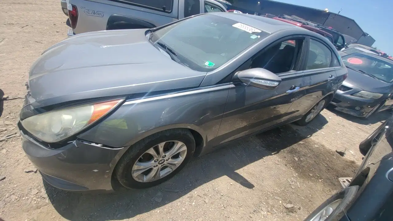 Photo of 2011 Hyundai Sonata