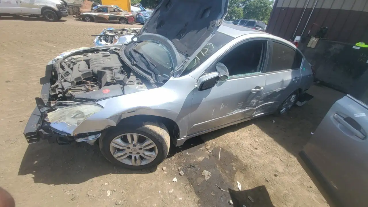 Photo of 2010 Nissan Altima